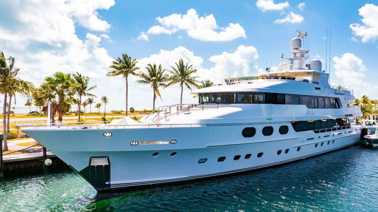 CHRISTENSEN 163 in East Coast United States — view 2