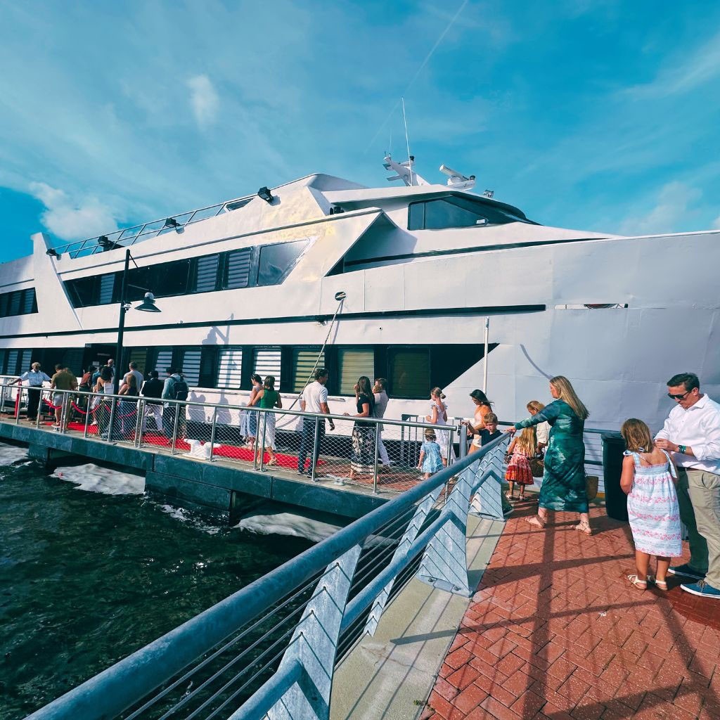 PARTY BOAT 125 in Caribbean — view 5
