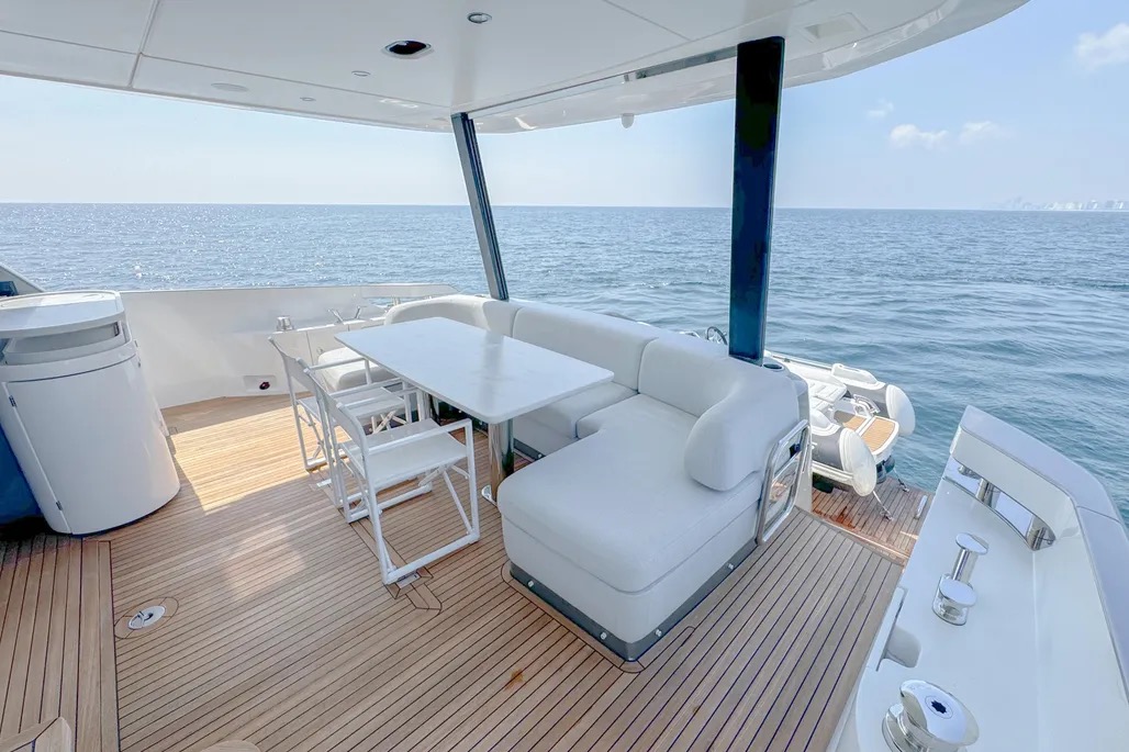 AZIMUT 70 — view 4