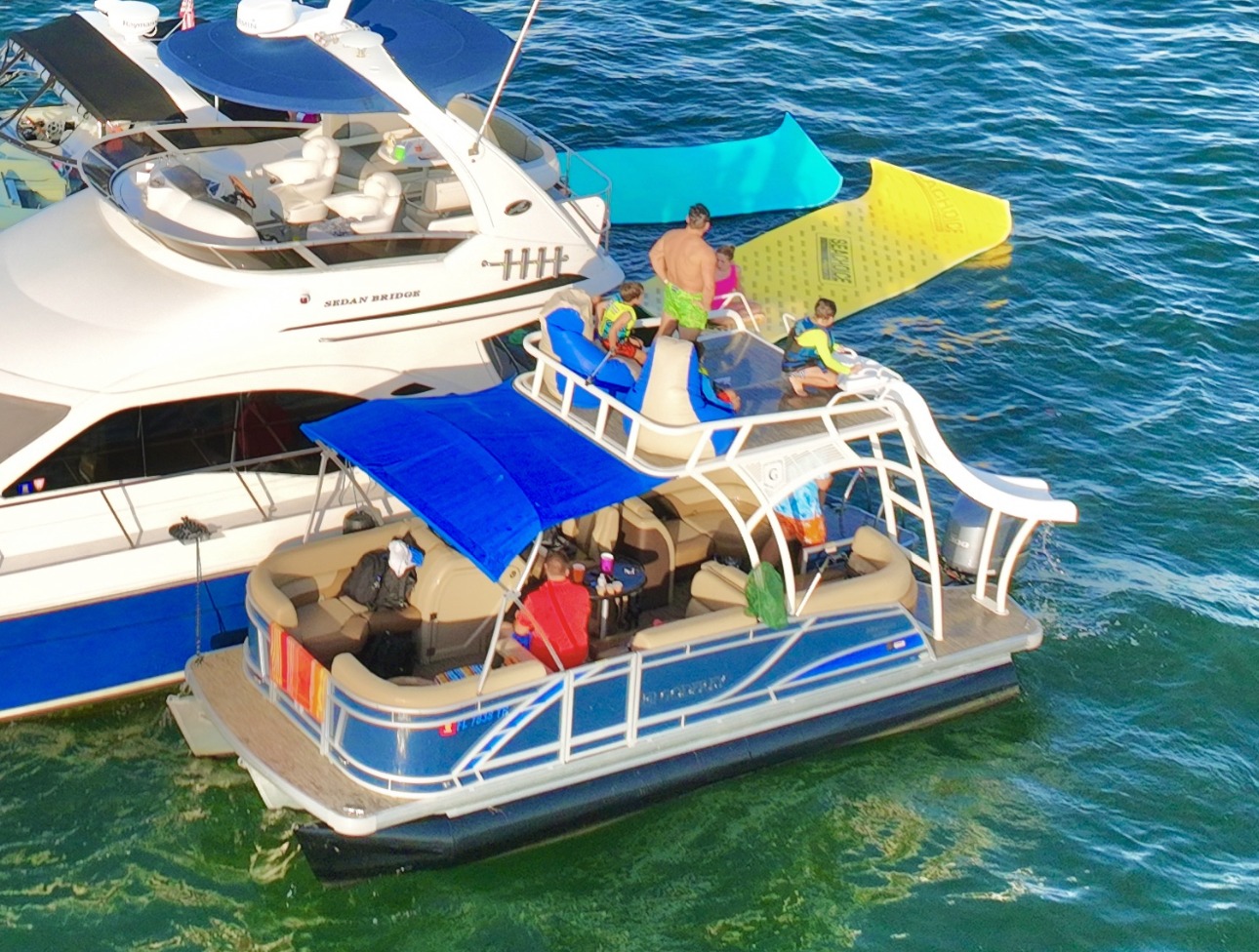 PONTOON 25 in East Coast United States — view 5
