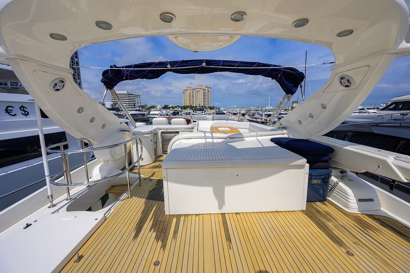SUNSEEKER 88 in East Coast United States — view 2
