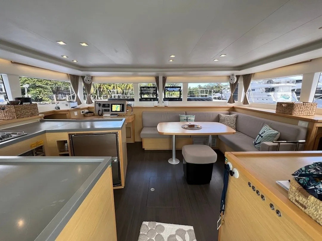 LAGOON 45 in Caribbean — view 2