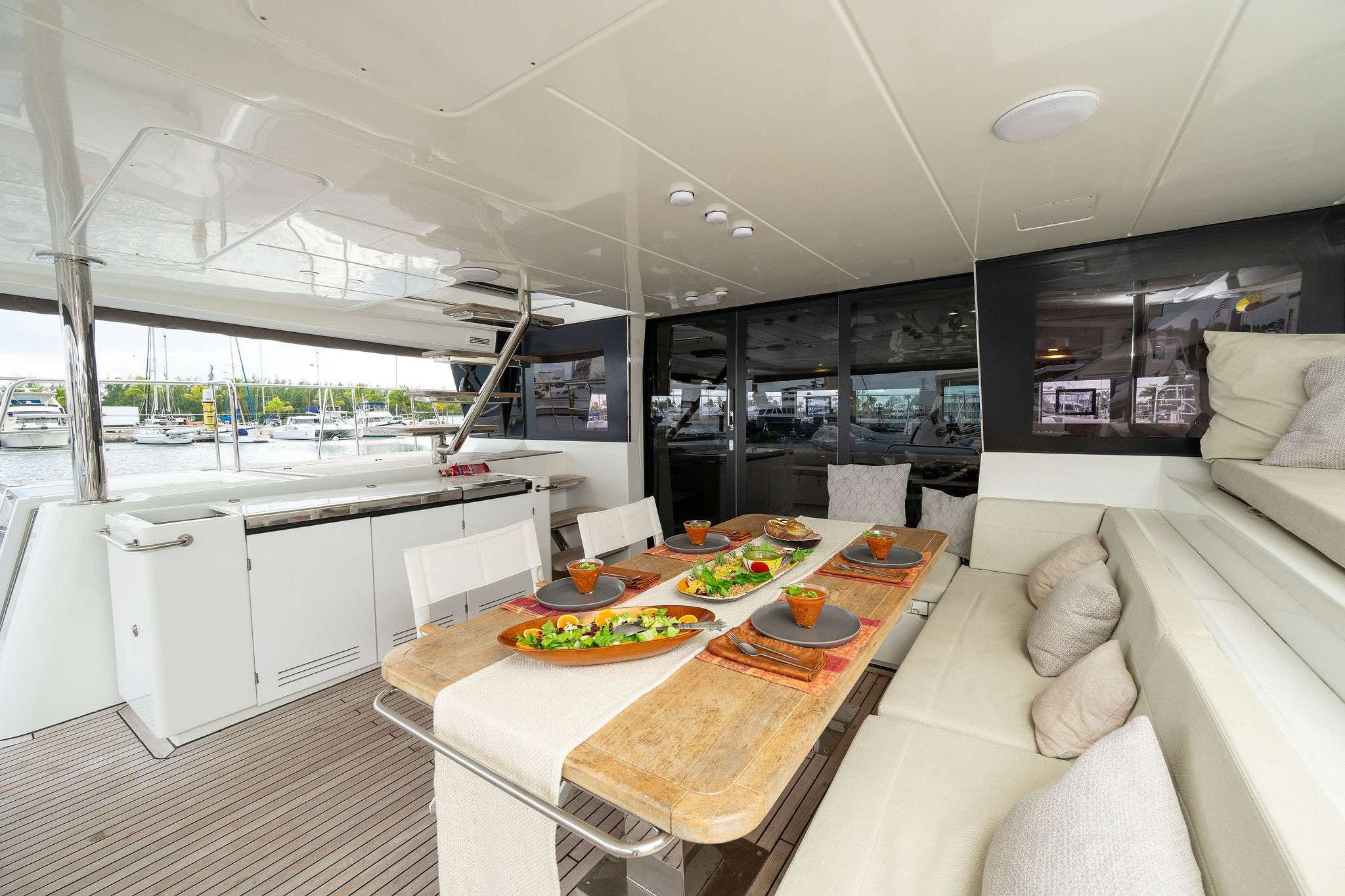 LAGOON BENETEAU 70 in East Coast United States — view 4