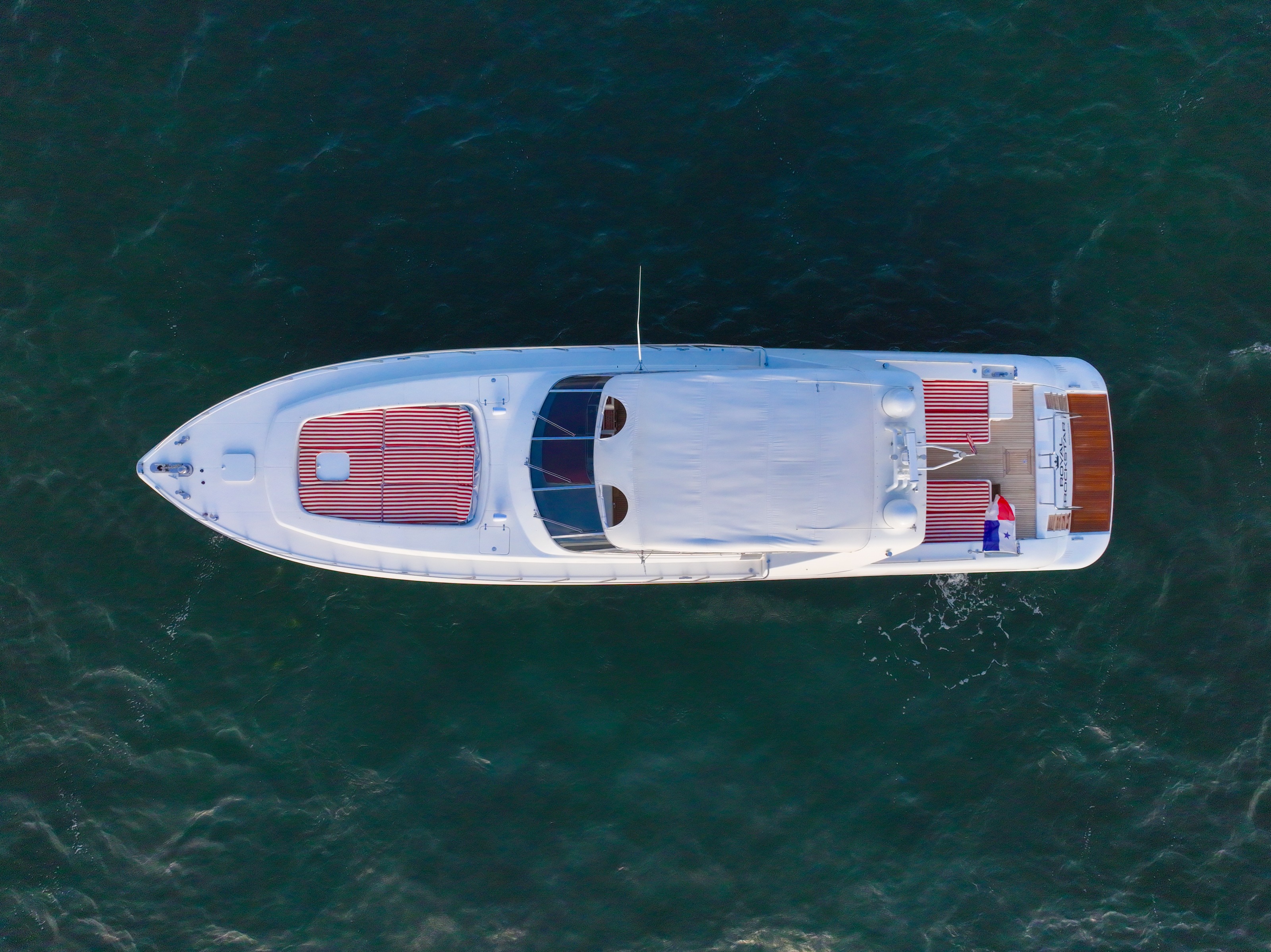 MANGUSTA 84 in East Coast United States — view 5