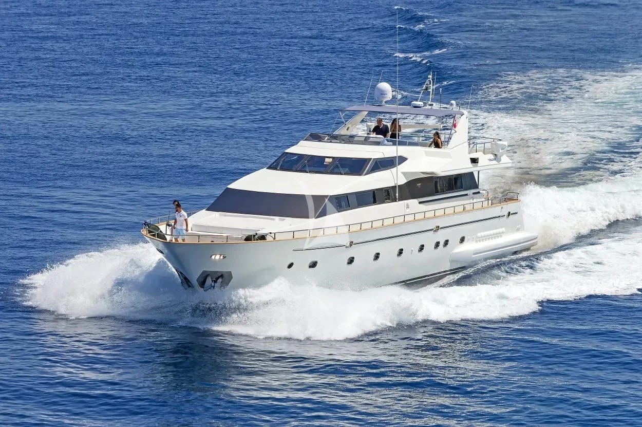 FALCON 92 luxury yacht charter near Port de plaisance