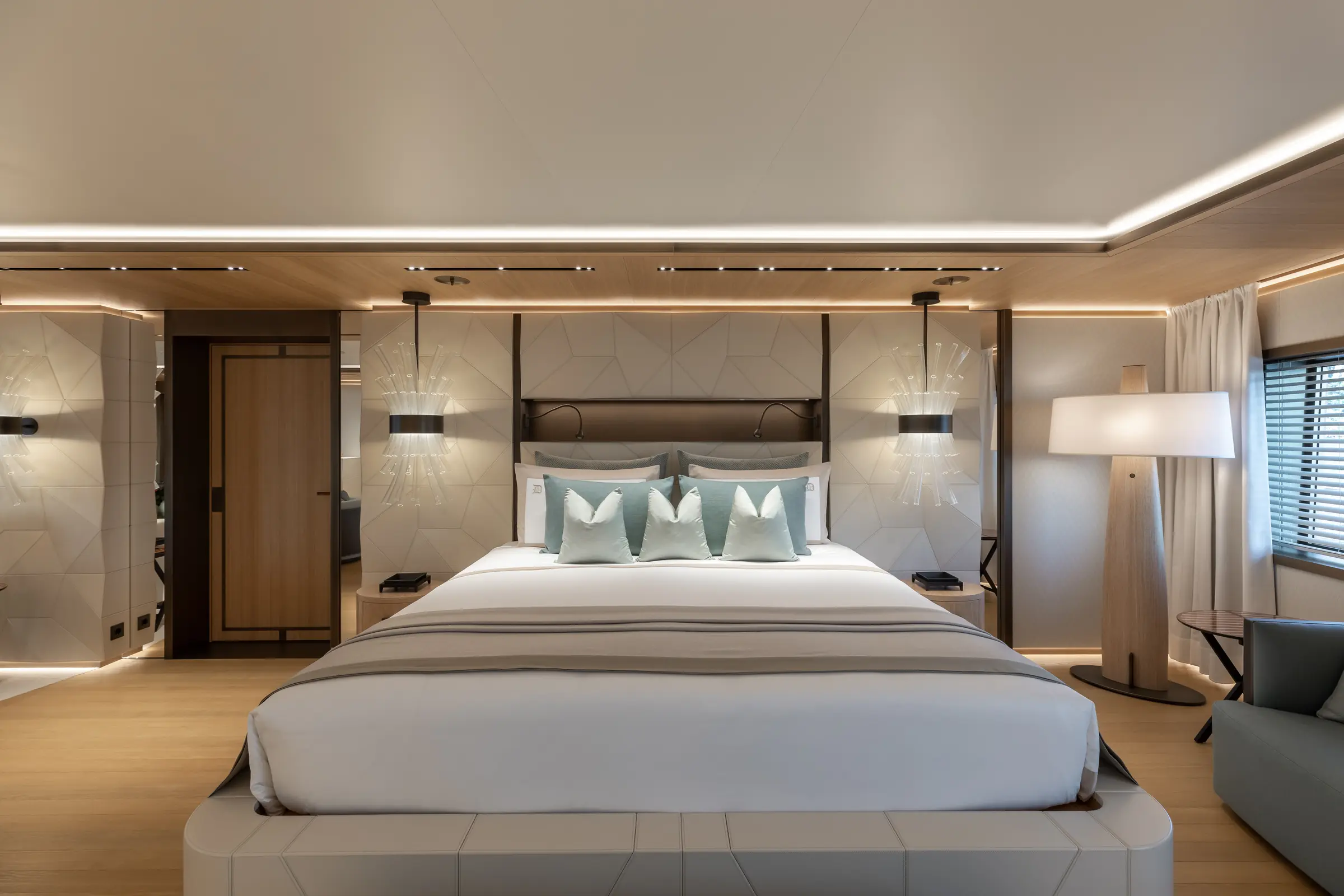 Full-beam main-deck master suite aboard LA DATCHA